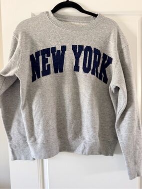 Gray Crewneck Sweater with Navy 'New York' Embroidery